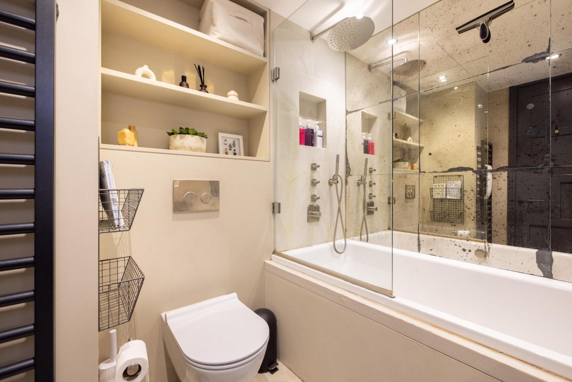 South Bank Loft - Industrial-chic Near Tate Modern, Borough Market, River Thames *